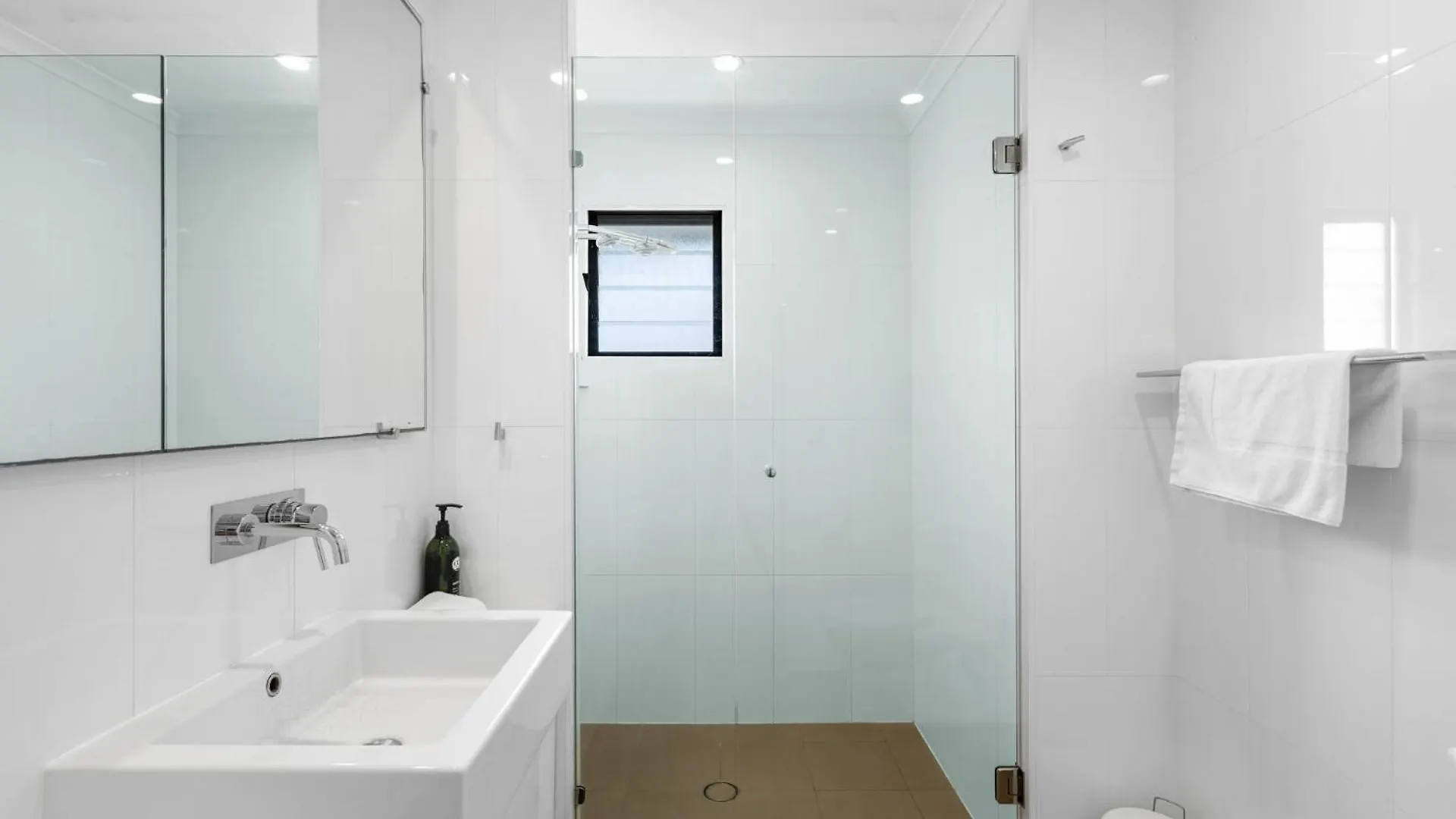 1 20 Kingfisher Drive Перегиан-Бич Апартаменты